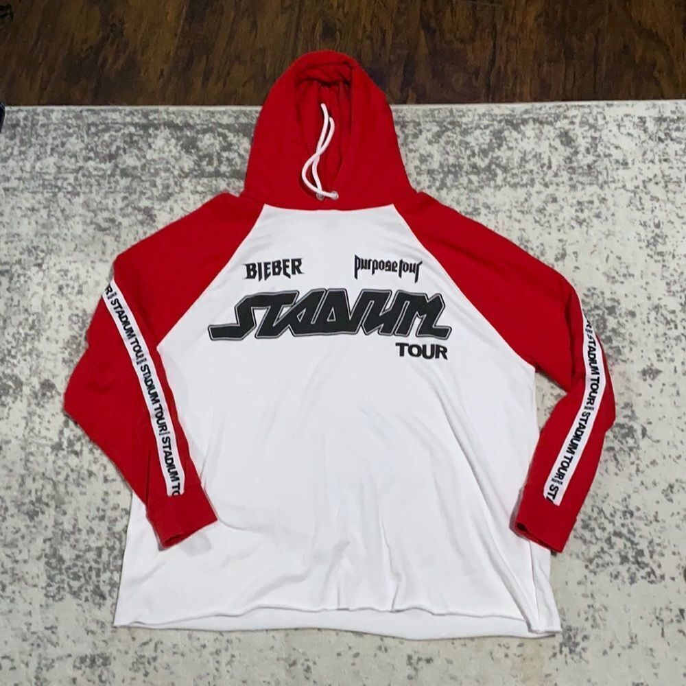 JUSTIN BIEBER Crop Hoodie Purpose Tour Size L red‎ white in color